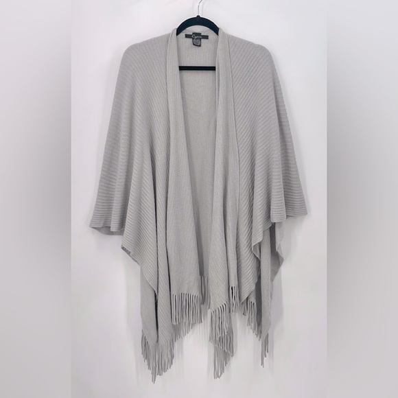 Cejon Grey Cape - Picture 1 of 3